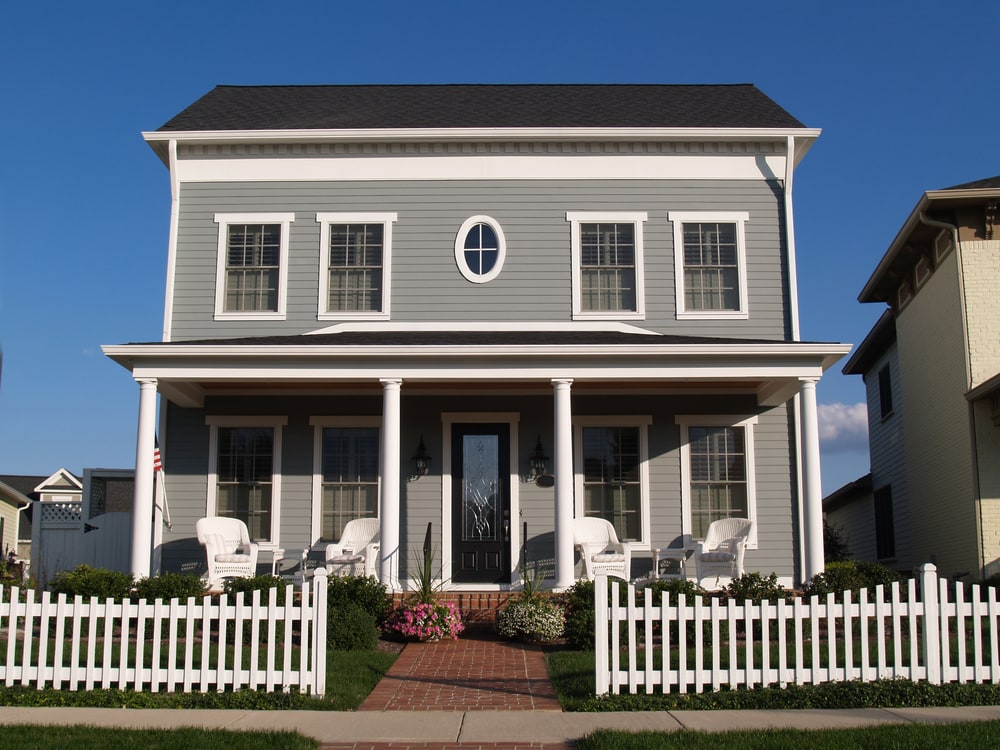 Steps to Refinish Your Vinyl Siding: Choosing Your Color Is Crucial
