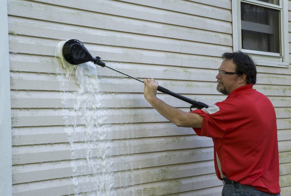 How to Pressure Wash Your Home’s Exterior